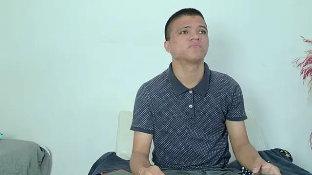 aly n sebas online show from 04/18/26, 01:41