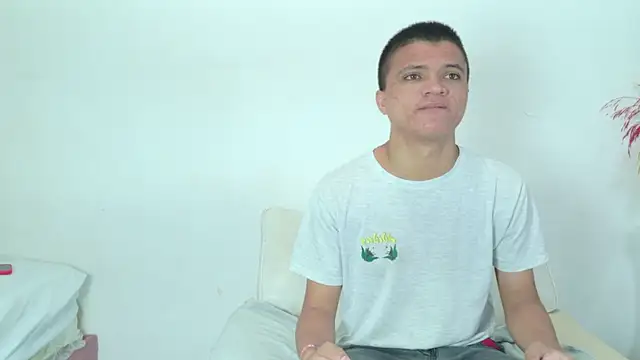 aly n sebas online show from 04/24/26, 01:51