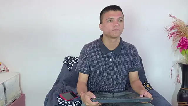 aly n sebas online show from 04/19/26, 02:34