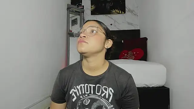 aly n sebas online show from 10/05/25, 12:18