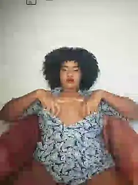 Snapshot of Maaaar_ chatting on 10/21/25, 02:16 Maaaar online show from 10/21/25, 02:16