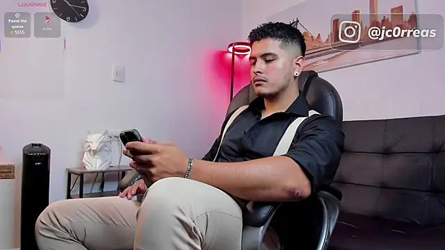  Juanes online show from 12/18/25, 09:40