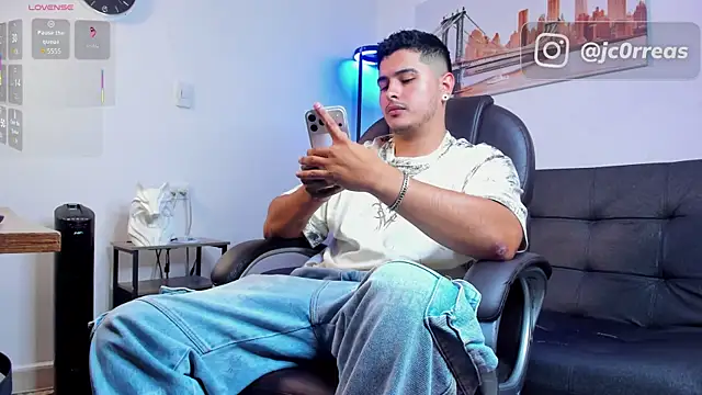  Juanes online show from 12/19/25, 11:51