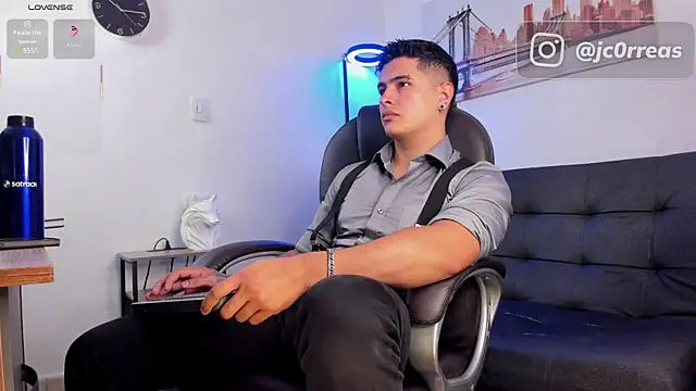  Juanes online show from 11/18/25, 09:29