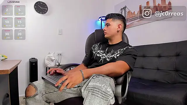  Juanes online show from 10/27/25, 10:11