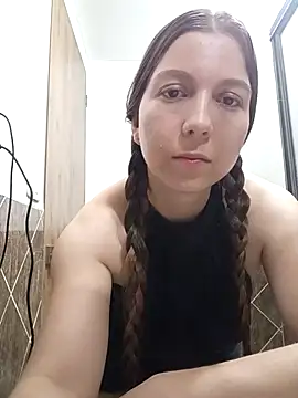 Arianna Moss online show from 10/07/25, 02:34