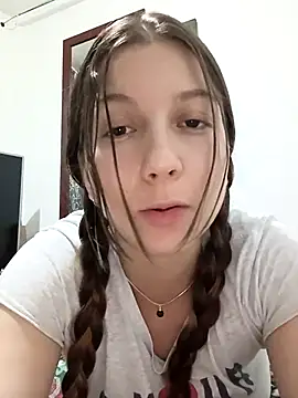 Snapshot of Arianna_Moss chatting on 11/08/25, 03:10 Arianna Moss online show from 11/08/25, 03:10