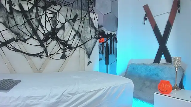 PeterBowel online show from 10/31/25, 01:57