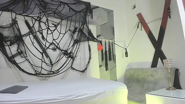 PeterBowel online show from 10/28/25, 02:23