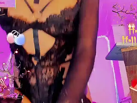 samanthaatt online show from 10/23/25, 10:52