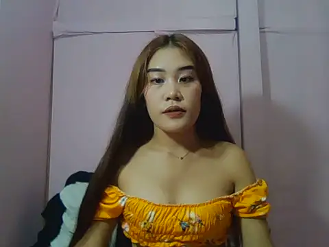 Snapshot of YourWildestDoll chatting on 07/08/26, 11:55 YourWildestDoll online show from 07/08/26, 11:55