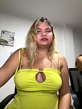 Snapshot of lilith_cut3 chatting on 11/16/25, 11:08 lilith cut3 online show from 11/16/25, 11:08