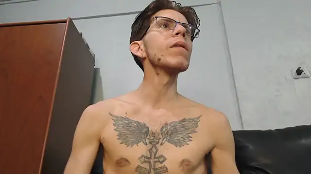 AlexandroRossi online show from 11/15/25, 06:28