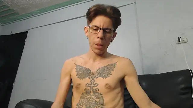 AlexandroRossi online show from 11/01/25, 05:25