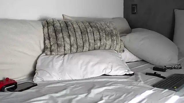 joesteel online show from 10/29/25, 07:35