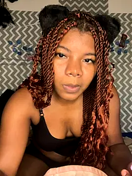 Snapshot of chocolatito-ho chatting on 10/17/25, 05:22 chocolatito-ho online show from 10/17/25, 05:22
