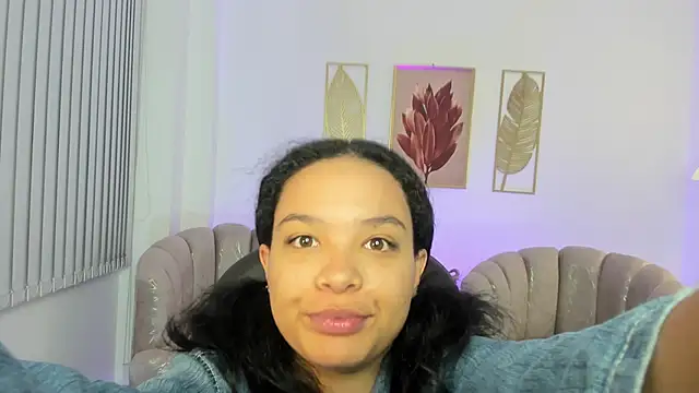Snapshot of Ayshel_cooperr chatting on 10/12/25, 04:03 Ayshel cooperr online show from 10/12/25, 04:03