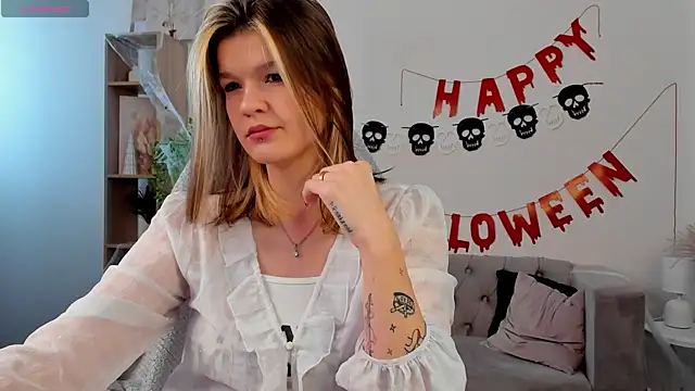 Kati Li online show from 11/03/25, 10:19