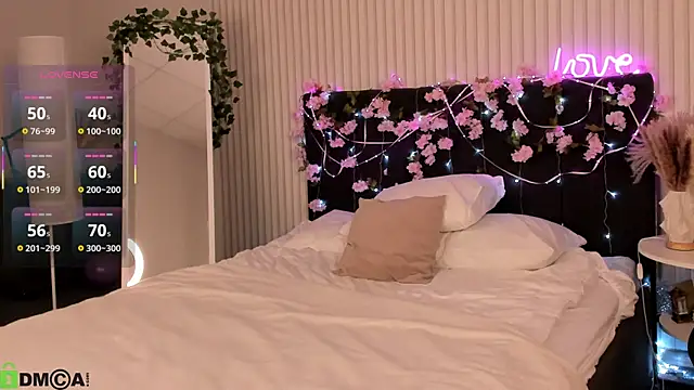 Kati Li online show from 11/12/25, 10:19