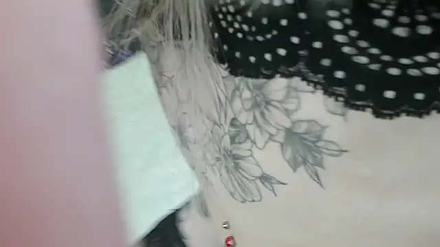 yourkriss new1 online show from 02/20/26, 07:27