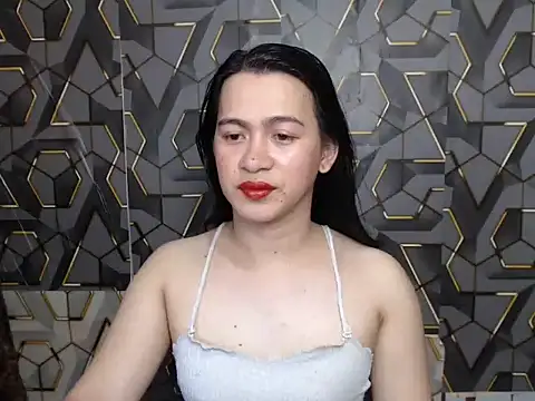 Snapshot of ur_asianpretty chatting on 06/11/26, 02:11 ur asianpretty online show from 06/11/26, 02:11