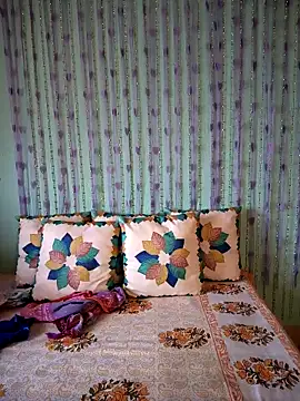 Ishu Lovee online show from 04/07/26, 07:43