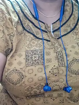 lathikaqueentamil online show from 11/05/25, 02:14