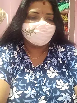 lathikaqueentamil online show from 11/18/25, 02:16