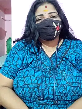 Snapshot of lathikaqueentamil chatting on 09/21/25, 06:46 lathikaqueentamil online show from 09/21/25, 06:46
