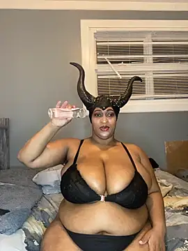 dreameafterdusk online show from 10/22/25, 03:39