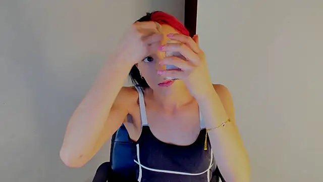 Snapshot of Madison_charlotte chatting on 11/15/25, 06:50 Madison charlotte online show from 11/15/25, 06:50