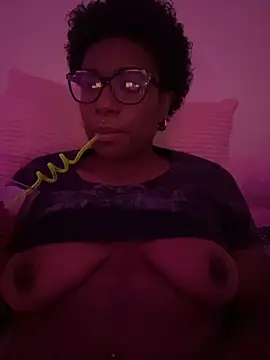 Tu GataLinda online show from 10/26/25, 03:51