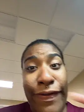 Tu GataLinda online show from 10/28/25, 12:22