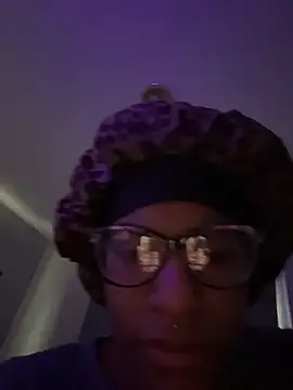 Tu GataLinda online show from 12/02/25, 02:52