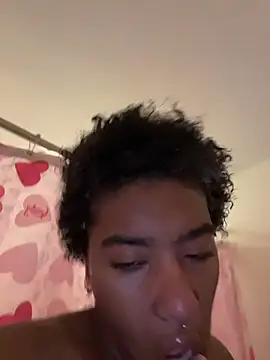 Tu GataLinda online show from 10/29/25, 03:44