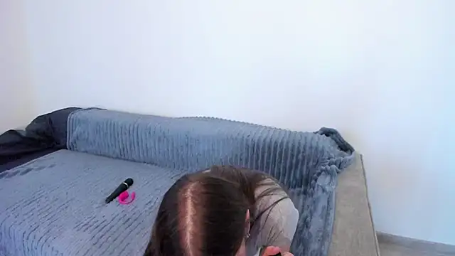 sofielovely  online show from 10/31/25, 01:08