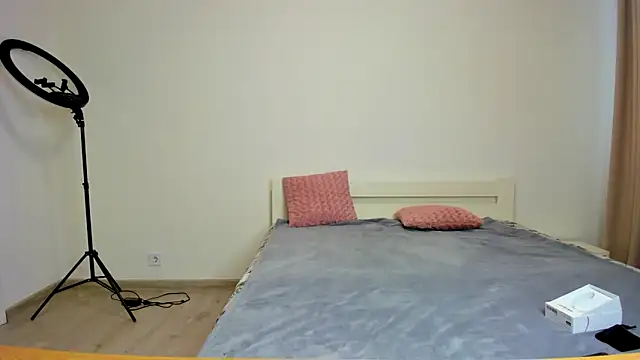 marylips online show from 11/27/25, 09:54