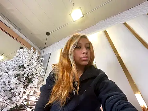 CamilleMilano online show from 09/15/25, 05:41