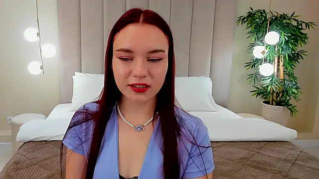 NoraHaynes online show from 09/12/25, 02:55