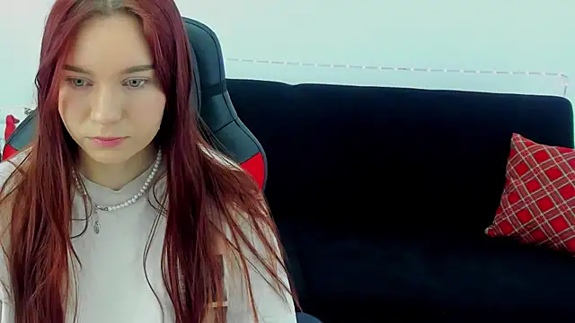 NoraHaynes online show from 12/16/25, 03:00