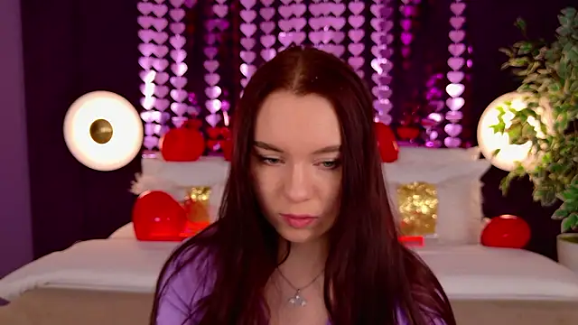 NoraHaynes online show from 02/09/26, 03:15