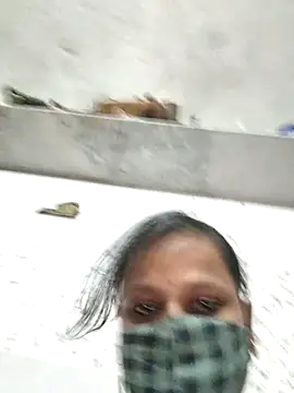 Snapshot of shalubhabhi69 chatting on 09/23/25, 09:33 shalubhabhi69 online show from 09/23/25, 09:33