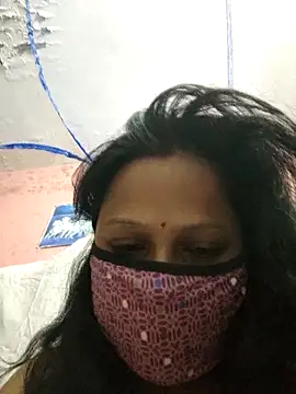 Snapshot of shalubhabhi69 chatting on 11/01/25, 06:57 shalubhabhi69 online show from 11/01/25, 06:57