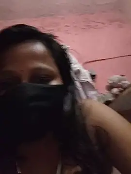 Snapshot of shalubhabhi69 chatting on 11/08/25, 06:11 shalubhabhi69 online show from 11/08/25, 06:11