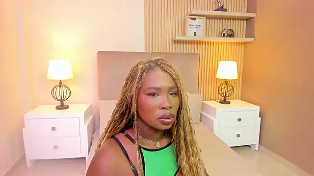 SerenaWinslow online show from 04/15/26, 11:59