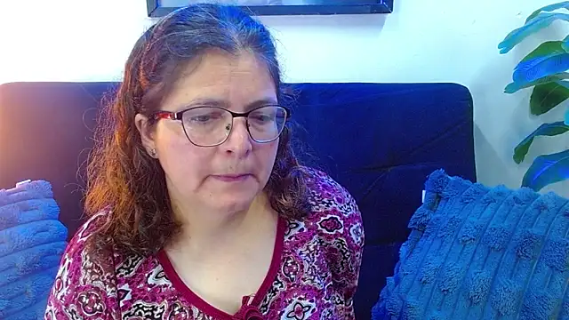 Snapshot of Linda_banks_ chatting on 10/26/25, 02:01 Linda banks online show from 10/26/25, 02:01