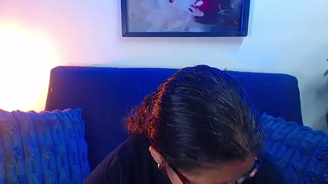 Snapshot of Linda_banks_ chatting on 12/02/25, 01:50 Linda banks online show from 12/02/25, 01:50