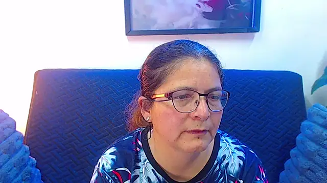 Snapshot of Linda_banks_ chatting on 11/06/25, 01:31 Linda banks online show from 11/06/25, 01:31