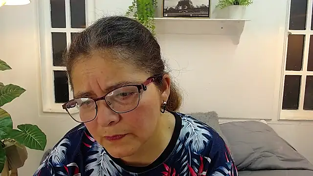 Linda banks  online show from 05/26/26, 01:15