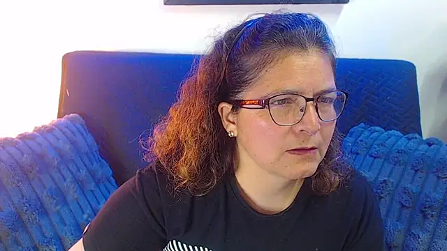 Snapshot of Linda_banks_ chatting on 12/04/25, 01:59 Linda banks online show from 12/04/25, 01:59